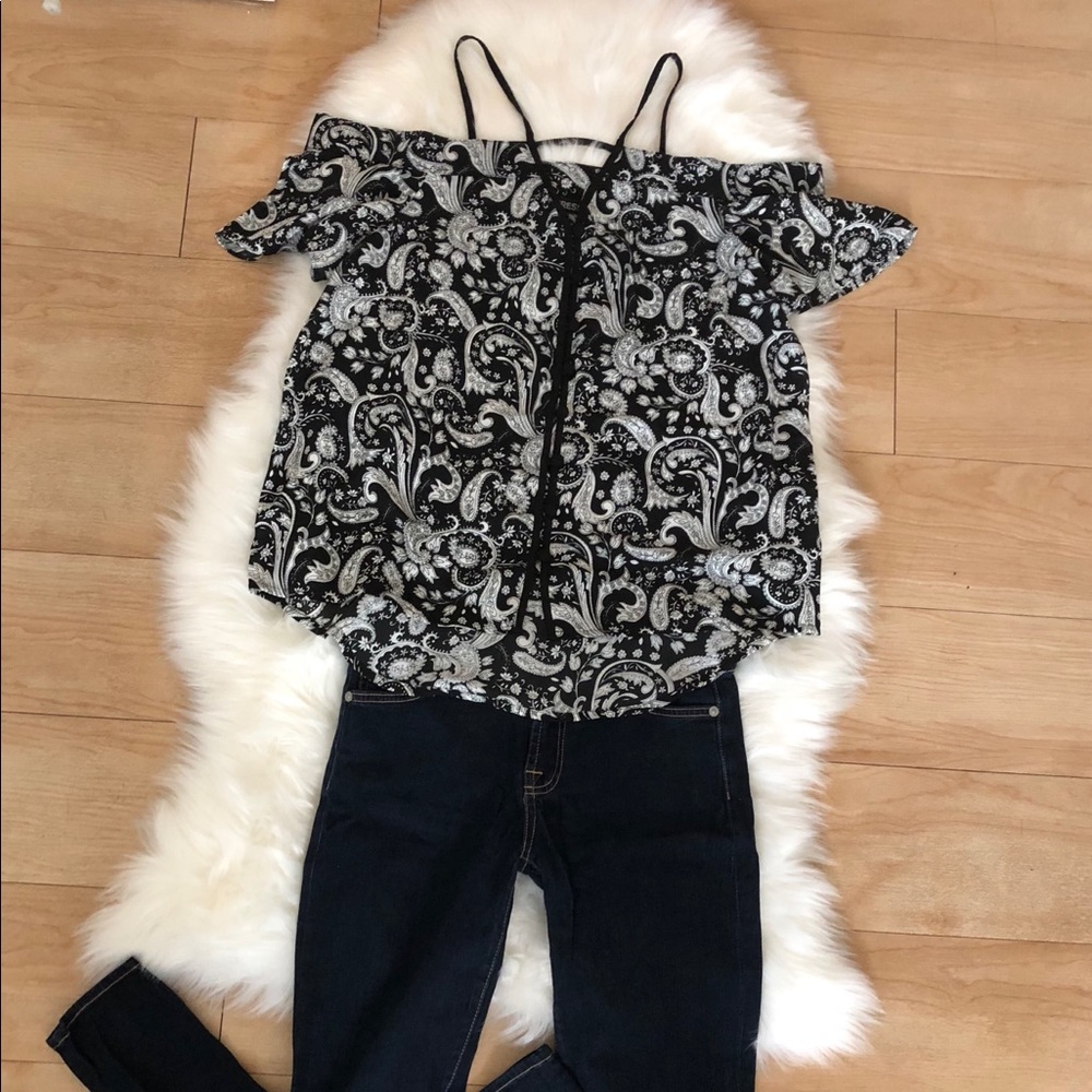 Express Paisley Black & White Cold Shoulder Top
